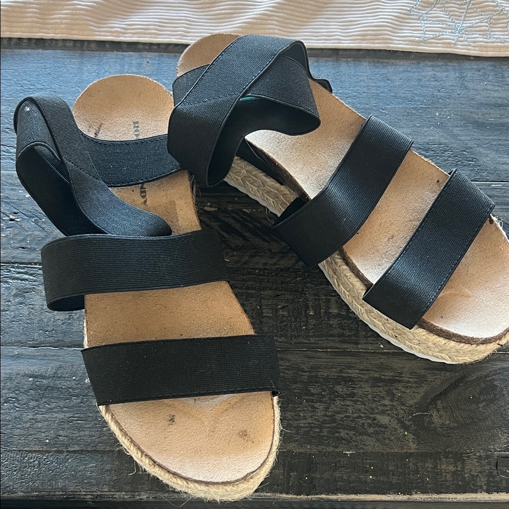 Rock & Candy Black Espadrille Sandals